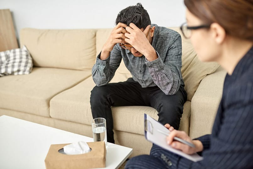therapist treats anxious man with xanax prescription