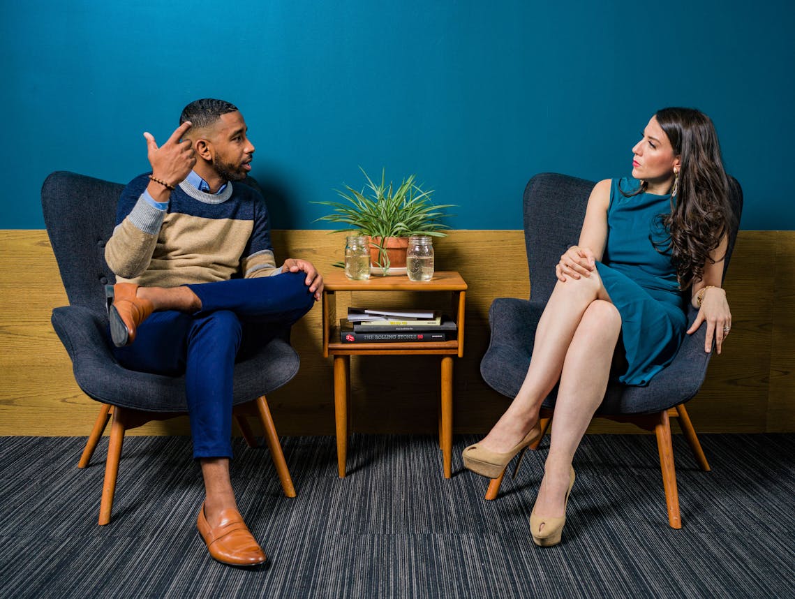 patient in consultation with her therapist